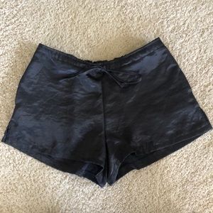 Silky Silence + Noise shorts